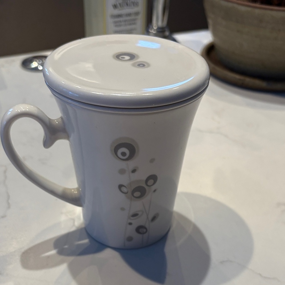 Teavana White and Gray Mug with Lid - Picture 6 of 6